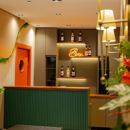 Fly Point Airport Hotel Arnavutkoy Exterior foto