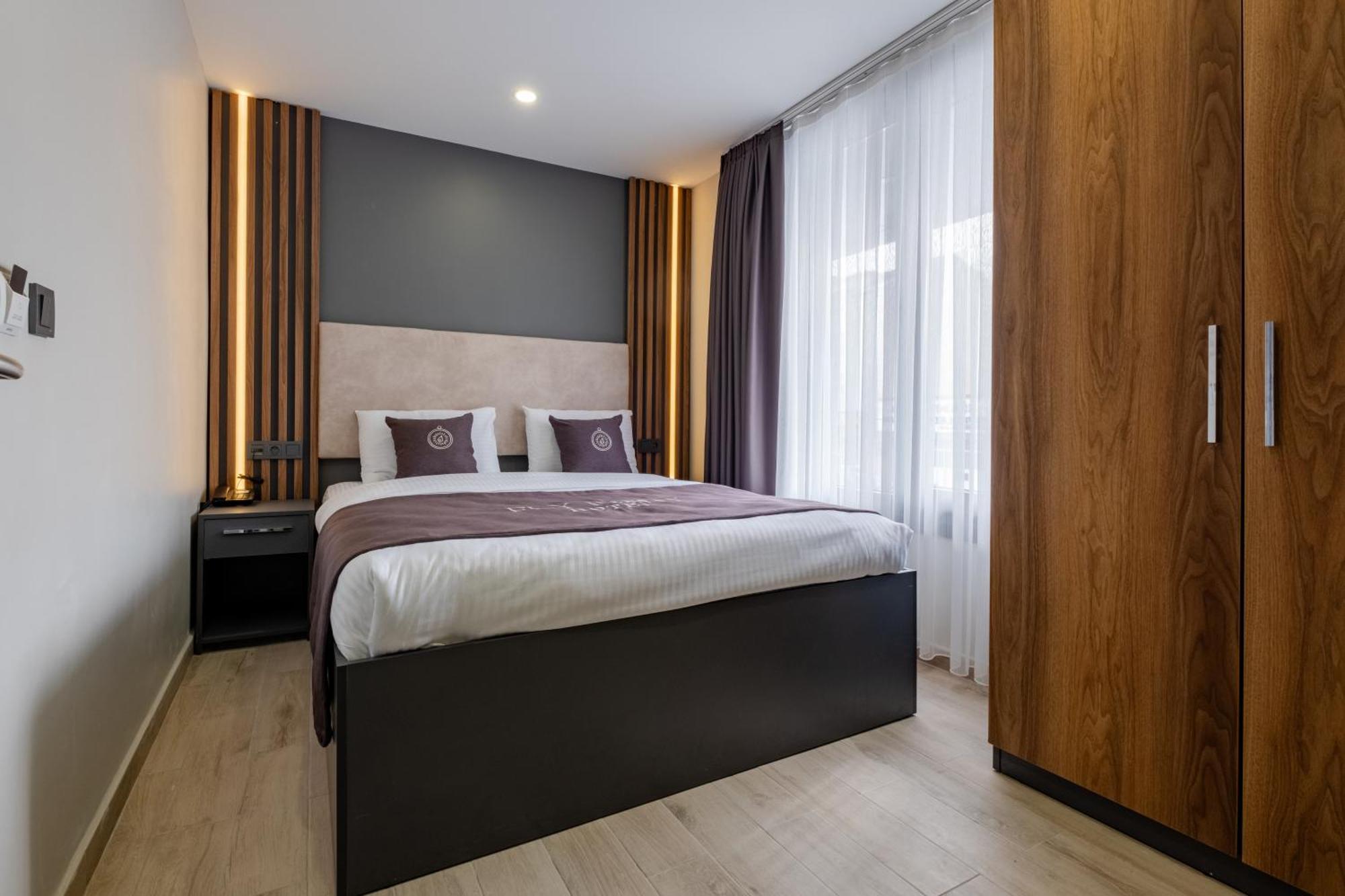 Fly Point Airport Hotel Arnavutkoy Exterior foto